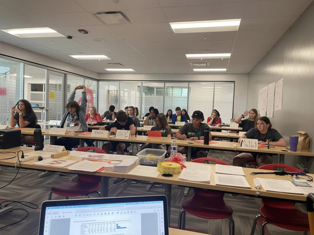 358672108_670629601758824_7460040274481208968_n